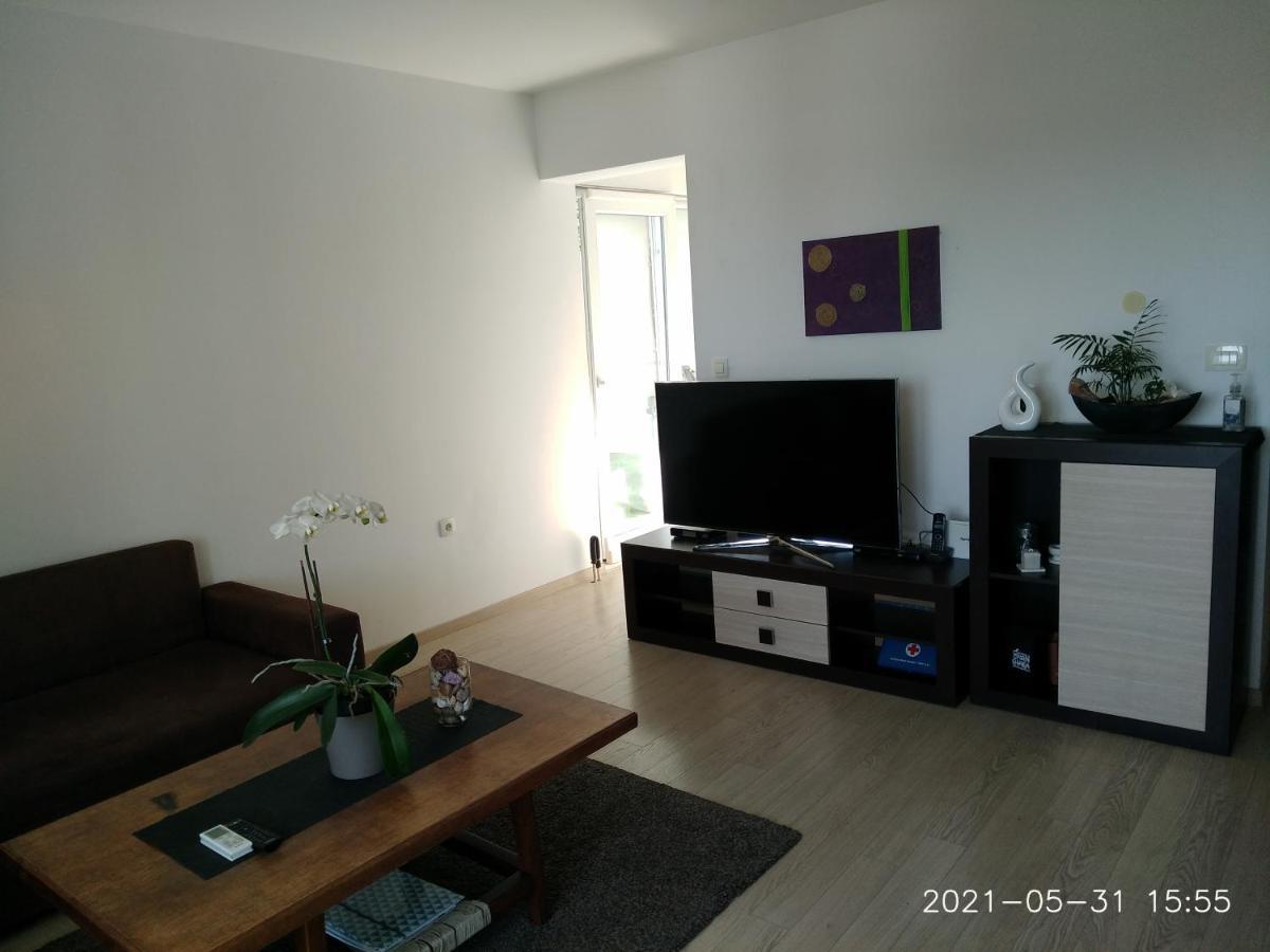 Private Pool And Sea View Apartment Omiš Eksteriør bilde