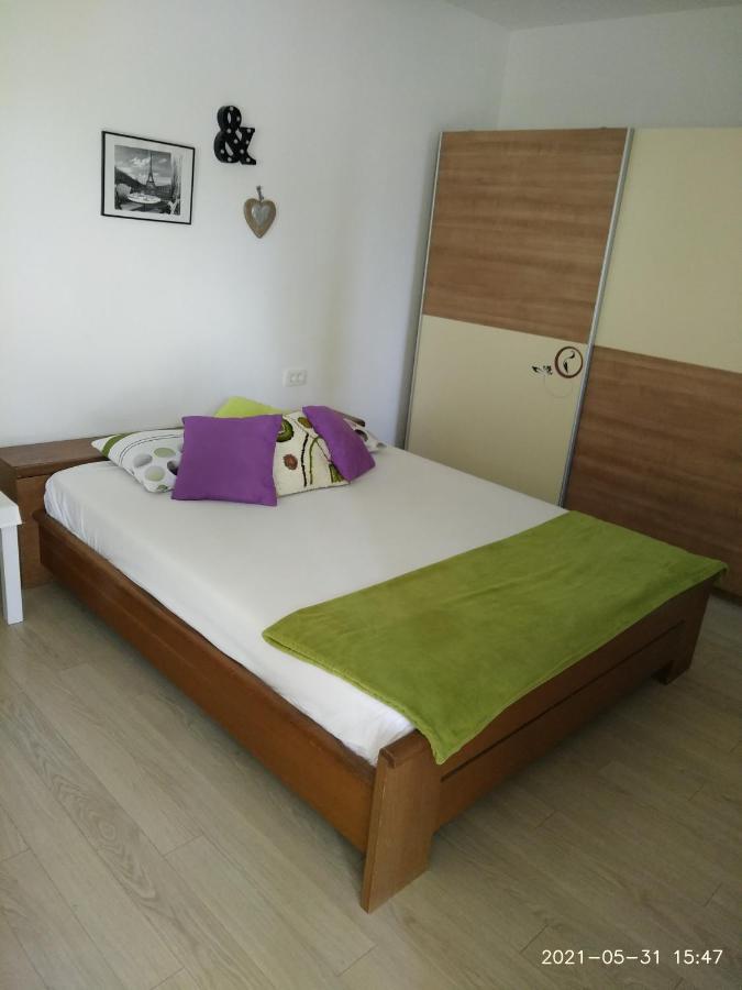 Private Pool And Sea View Apartment Omiš Eksteriør bilde