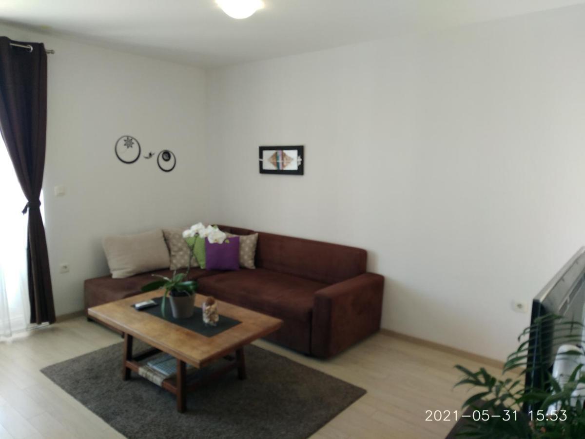 Private Pool And Sea View Apartment Omiš Eksteriør bilde
